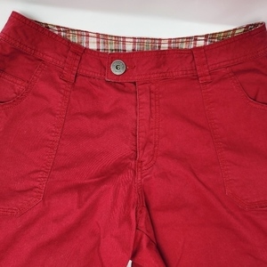 Venezia Women's Red Five Pocket 15 Inch Inseam Shorts Size 14‎